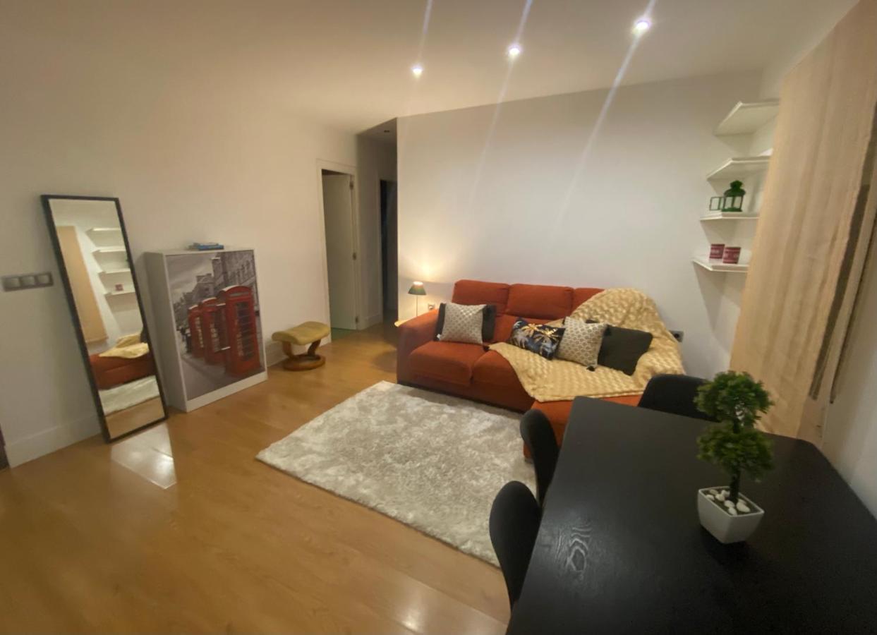 Отель De Frente A 4 Torres, Habitacion Con Bano Мадрид Экстерьер фото